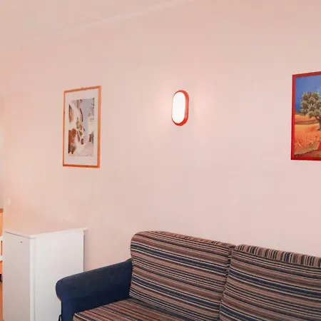 Locazione Turistica Il Poggio-2 Apartment